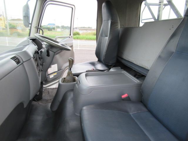 ファイター 　脱着装置付コンテナ専用車新明和製アームロール７５４０ｃｃ（32枚目）