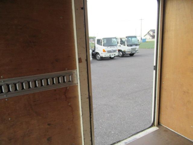 ダイナトラック 標準アルミバンサイド扉付(14枚目)