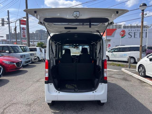 Ｎ－ＶＡＮ＋スタイル ファン・ターボホンダセンシング　純オプション（インターナビ・マルチインフォメーション・ナビ連動前後ドラレコ・マットガード・リアカメラダブルビュー・ゲートバー・サイドパイプ・Ａリトラミラー・充電ＵＳＢジャック・社外アルミ・純正４本有）（37枚目）
