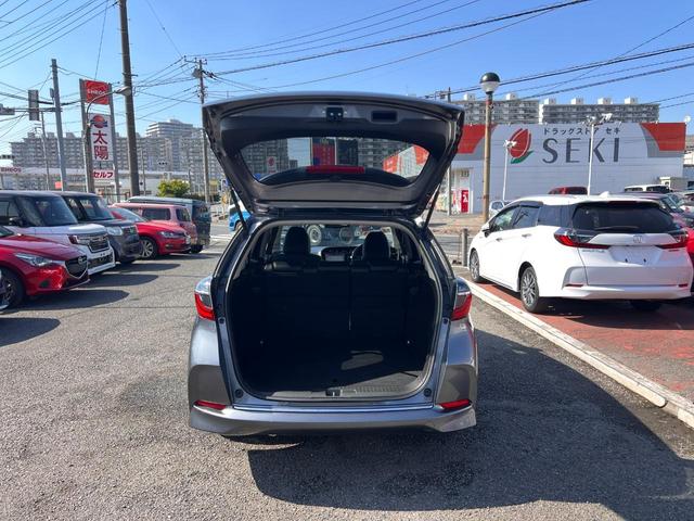 シャトル ハイブリッドZ ホンダセンシング 純正オプション(ギャザズ8型ワイドプレミアムインターナビ・ナビ連動ビルトインETC・スマートブラックフロントグリル・アップルカープレイ)・ルーフレール・LEDライト&LEDフォグ・プラズマクラスター(33枚目)