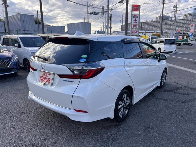 シャトル ハイブリッドX ホンダセンシング ナビ装着用スペシャルパッケージ+ETC車載器(ナビゲーション連動)・コンビシートプライムスムース&ファブリック・	LEDヘッドライト+LEDフォグライト+自動防眩ルームミラー(3枚目)