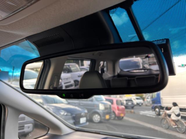 シャトル ハイブリッドX ホンダセンシング ナビ装着用スペシャルパッケージ+ETC車載器(ナビゲーション連動)・コンビシートプライムスムース&ファブリック・	LEDヘッドライト+LEDフォグライト+自動防眩ルームミラー(11枚目)