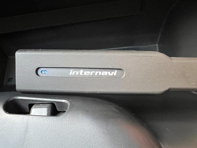 シャトル ハイブリッドX ホンダセンシング ナビ装着用スペシャルパッケージ+ETC車載器(ナビゲーション連動)・コンビシートプライムスムース&ファブリック・	LEDヘッドライト+LEDフォグライト+自動防眩ルームミラー(16枚目)