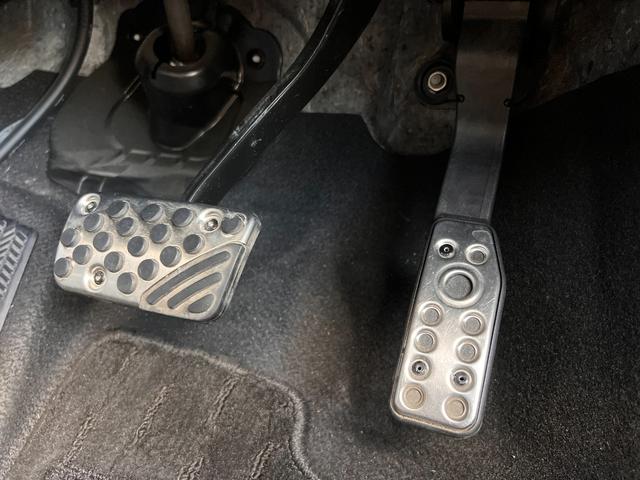 シャトル ハイブリッドX ホンダセンシング ナビ装着用スペシャルパッケージ+ETC車載器(ナビゲーション連動)・コンビシートプライムスムース&ファブリック・	LEDヘッドライト+LEDフォグライト+自動防眩ルームミラー(18枚目)