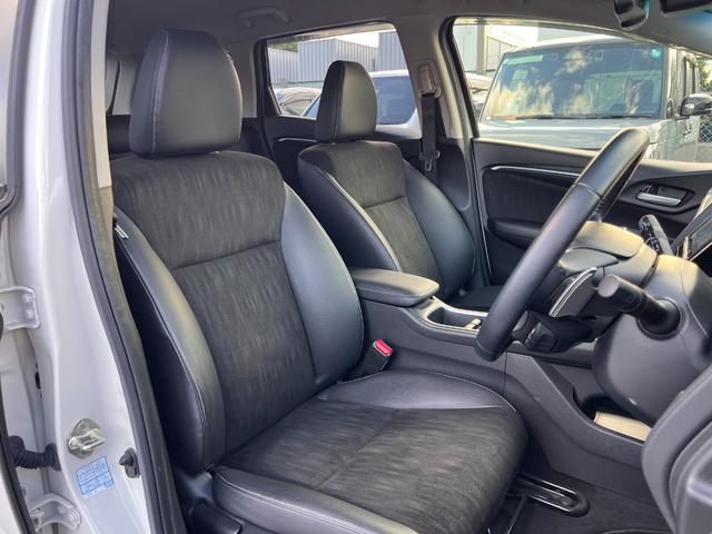 シャトル ハイブリッドX ホンダセンシング ナビ装着用スペシャルパッケージ+ETC車載器(ナビゲーション連動)・コンビシートプライムスムース&ファブリック・	LEDヘッドライト+LEDフォグライト+自動防眩ルームミラー(26枚目)