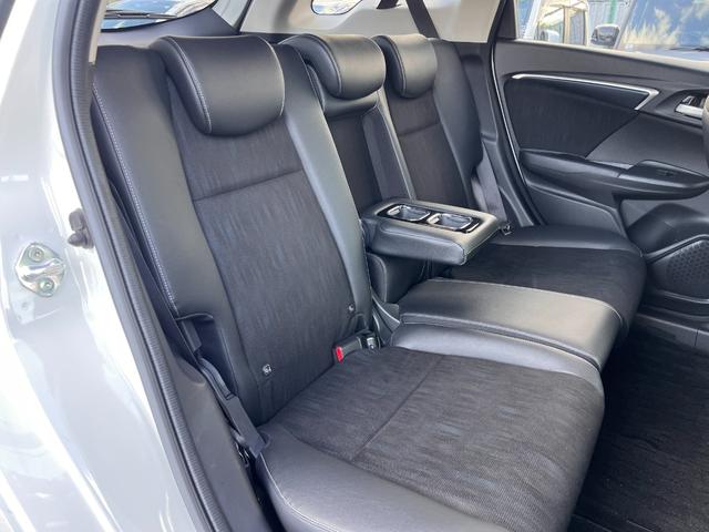 シャトル ハイブリッドX ホンダセンシング ナビ装着用スペシャルパッケージ+ETC車載器(ナビゲーション連動)・コンビシートプライムスムース&ファブリック・	LEDヘッドライト+LEDフォグライト+自動防眩ルームミラー(27枚目)