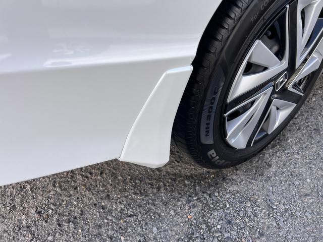 シャトル ハイブリッドX ホンダセンシング ナビ装着用スペシャルパッケージ+ETC車載器(ナビゲーション連動)・コンビシートプライムスムース&ファブリック・	LEDヘッドライト+LEDフォグライト+自動防眩ルームミラー(30枚目)