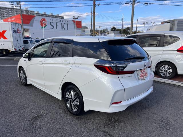 シャトル ハイブリッドX ホンダセンシング ナビ装着用スペシャルパッケージ+ETC車載器(ナビゲーション連動)・コンビシートプライムスムース&ファブリック・	LEDヘッドライト+LEDフォグライト+自動防眩ルームミラー(32枚目)