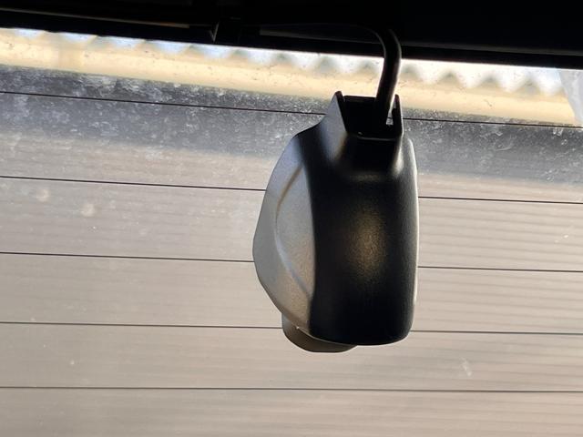 シャトル ハイブリッドX ホンダセンシング コンフォートビューパッケージ・純正オプション(ギャザズ8型ワイドプレミアムインターナビ・ナビ連動ドラレコ前後&連動ビルトインETC) アップルカープレイ・コンビシートプライムスムース&ファブリック(8枚目)