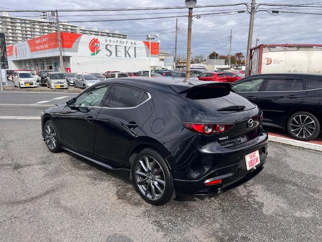 MAZDA3ファストバック 20Sバーガンディ セレクション オプション(360度セーフティPK・BOSEサウンドシステム+12スピーカー・フロント&リア&サイド&アンダースカートスポイラー・イルミスカッフプレート・ビルトインETC)シート&ステアリングヒーター(38枚目)