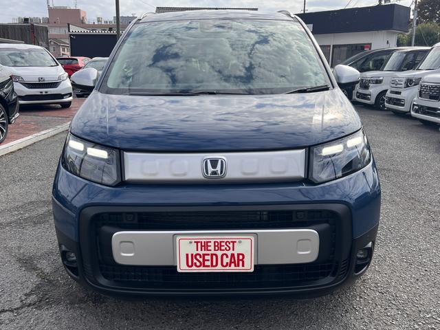 フリード e:HEVクロスター 11.4型ワイドナビ装着スペシャルPK・ナビ連動2.0ETC・2列目6:4分割可倒式シート(ダブルフォールダウン)・コンビシート&専用インテリア・アップルカープレイ&アンドロイドオート・純正ドラレコ(25枚目)