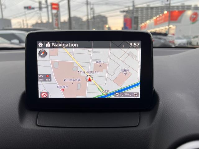 MAZDA2 15S ブラックトーンエディション 6速マニュアル・純正(マツダコネクトナビ・360度ビューモニター・前後ドラレコ・アルミペダル・バイザー裏ETC・ブルーワイドミラー・自動防眩ミラー)オートマチックハイビーム・前後パーキングセンサー(6枚目)