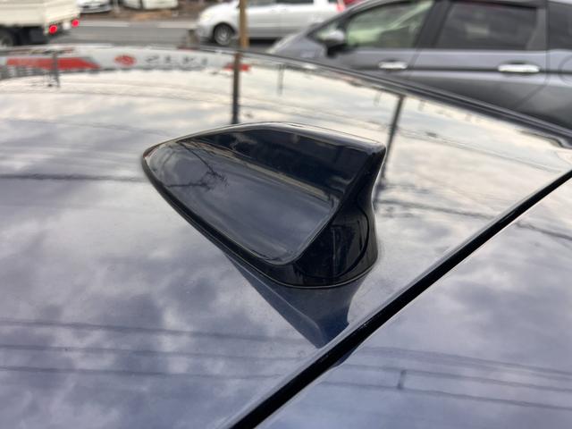 MAZDA2 15S ブラックトーンエディション 6速マニュアル・純正(マツダコネクトナビ・360度ビューモニター・前後ドラレコ・アルミペダル・バイザー裏ETC・ブルーワイドミラー・自動防眩ミラー)オートマチックハイビーム・前後パーキングセンサー(28枚目)