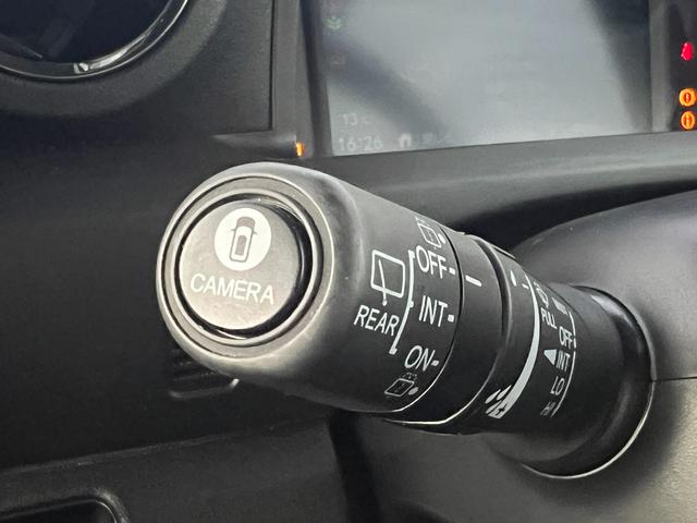 Ｎ－ＢＯＸカスタム ターボ　純正オプション（マルチビューカメラシステム・ワイド９型コネクトナビ・前後車内３カメラドラレコ・ビルトインＥＴＣ）・コンビニフック付きシートバックルテーブル・アップルカープレイ・アンドロイドオート（21枚目）