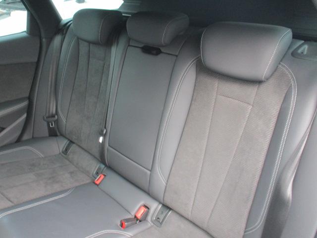 A4アバント 40TDIクワトロ Sライン 後期 バーチャルコックピット マトリクスLED 純正ナビ 全方位カメラ アンビエントライト ACC パワーテールゲート シーケンシャルウィンカー 前後ドラレコ ハーフレザーシート ランバーサポート(14枚目)