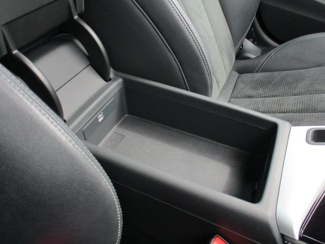 A4アバント 40TDIクワトロ Sライン 後期 バーチャルコックピット マトリクスLED 純正ナビ 全方位カメラ アンビエントライト ACC パワーテールゲート シーケンシャルウィンカー 前後ドラレコ ハーフレザーシート ランバーサポート(24枚目)