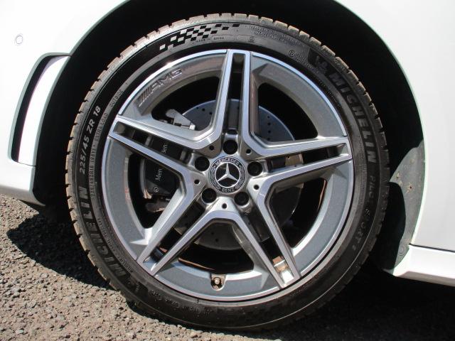 Ａクラスセダン Ａ２５０ｅ　セダン　ＡＭＧ　レザーエクスクルーシブＰ　アドバンスドＰＫＧ　レーダーセーフ　１オーナー　アンビエントライト　ヘッドアップディスプレイ　ＭＢＵＸナビＴＶ　全方位カメラ　アンビエントライト　シートヒーター　オプションカラー（52枚目）