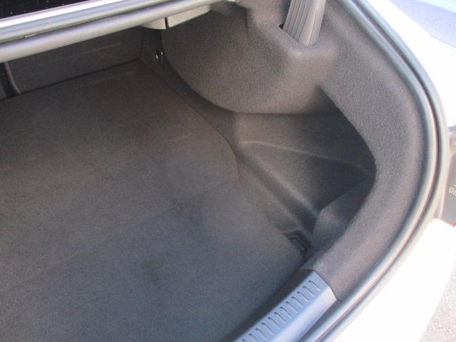 Ａクラスセダン Ａ２５０ｅ　セダン　ＡＭＧ　レザーエクスクルーシブＰ　アドバンスドＰＫＧ　レーダーセーフ　１オーナー　アンビエントライト　ヘッドアップディスプレイ　ＭＢＵＸナビＴＶ　全方位カメラ　アンビエントライト　シートヒーター　オプションカラー（64枚目）