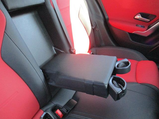 Ａクラスセダン Ａ２５０ｅ　セダン　ＡＭＧ　レザーエクスクルーシブＰ　アドバンスドＰＫＧ　レーダーセーフ　１オーナー　アンビエントライト　ヘッドアップディスプレイ　ＭＢＵＸナビＴＶ　全方位カメラ　アンビエントライト　シートヒーター　オプションカラー（68枚目）