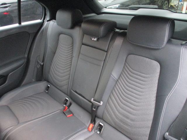 Ａクラス Ａ２００ｄ　レーダーセーフ　ＭＢＵＸナビＴＶ　バックカメラ　パワーシート　シートヒーター　ドラレコ　ワイヤレスチャージ　ハーフレザーシート　ＬＥＤヘッドライト　衝突軽減　追従クルーズ　踏み間違い防止　ＥＴＣ（14枚目）