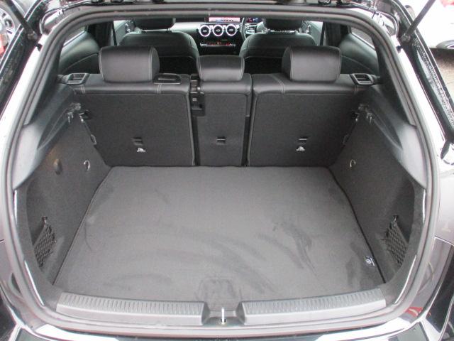 Ａクラス Ａ２００ｄ　レーダーセーフ　ＭＢＵＸナビＴＶ　バックカメラ　パワーシート　シートヒーター　ドラレコ　ワイヤレスチャージ　ハーフレザーシート　ＬＥＤヘッドライト　衝突軽減　追従クルーズ　踏み間違い防止　ＥＴＣ（63枚目）