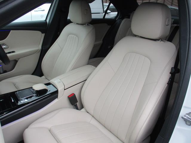 Aクラスセダン A250 4マチックセダン レーダーセーフ レザーEX パノラミックルーフ オプションカラー 本革 アンビエントライト MBUXナビTV バックカメラ 衝突軽減 踏み間違い防止 シートヒーター パワーシート ワイヤレスチャージ(13枚目)