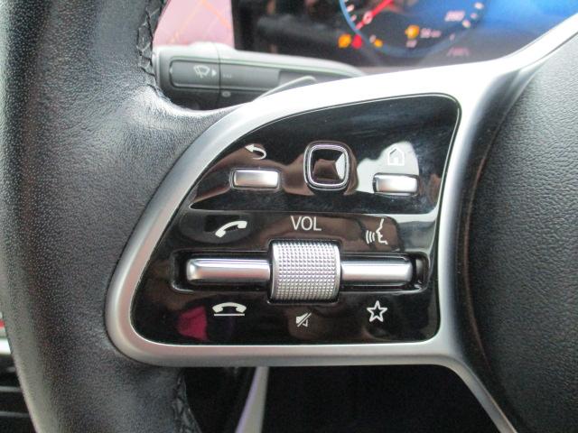 Aクラスセダン A250 4マチックセダン レーダーセーフ レザーEX パノラミックルーフ オプションカラー 本革 アンビエントライト MBUXナビTV バックカメラ 衝突軽減 踏み間違い防止 シートヒーター パワーシート ワイヤレスチャージ(25枚目)