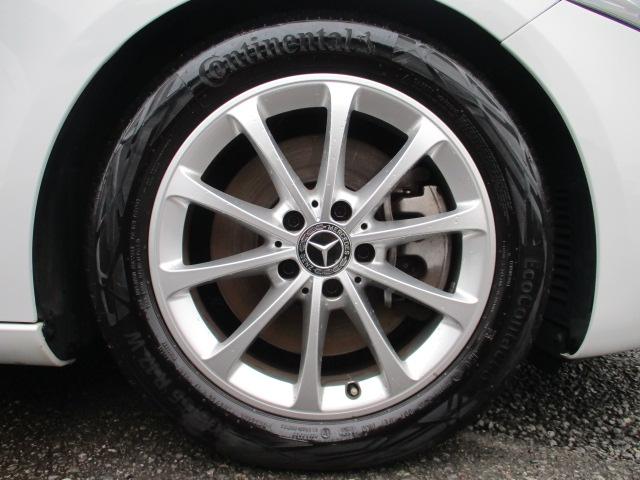 Aクラスセダン A250 4マチックセダン レーダーセーフ レザーEX パノラミックルーフ オプションカラー 本革 アンビエントライト MBUXナビTV バックカメラ 衝突軽減 踏み間違い防止 シートヒーター パワーシート ワイヤレスチャージ(50枚目)