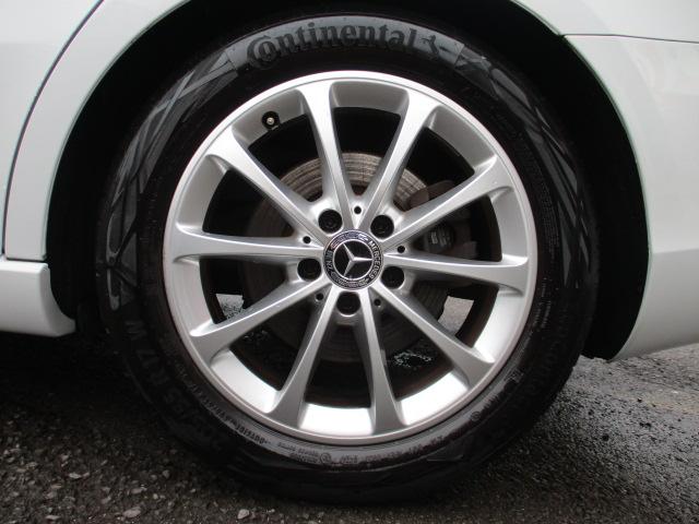 Aクラスセダン A250 4マチックセダン レーダーセーフ レザーEX パノラミックルーフ オプションカラー 本革 アンビエントライト MBUXナビTV バックカメラ 衝突軽減 踏み間違い防止 シートヒーター パワーシート ワイヤレスチャージ(53枚目)