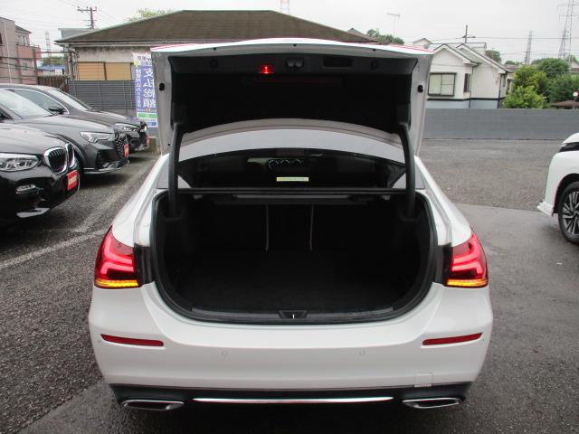 Aクラスセダン A250 4マチックセダン レーダーセーフ レザーEX パノラミックルーフ オプションカラー 本革 アンビエントライト MBUXナビTV バックカメラ 衝突軽減 踏み間違い防止 シートヒーター パワーシート ワイヤレスチャージ(61枚目)