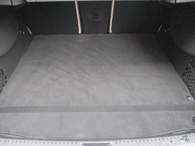 Aクラスセダン A250 4マチックセダン レーダーセーフ レザーEX パノラミックルーフ オプションカラー 本革 アンビエントライト MBUXナビTV バックカメラ 衝突軽減 踏み間違い防止 シートヒーター パワーシート ワイヤレスチャージ(62枚目)