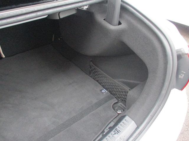 Aクラスセダン A250 4マチックセダン レーダーセーフ レザーEX パノラミックルーフ オプションカラー 本革 アンビエントライト MBUXナビTV バックカメラ 衝突軽減 踏み間違い防止 シートヒーター パワーシート ワイヤレスチャージ(63枚目)