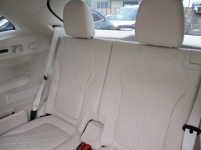 ＥＱＳ ＳＵＶ ＥＱＳ５８０　４マチック　ＳＵＶ　スポーツ　メーカー保証　ショーファーＰＫＧ　ナイトＰＫＧ　オプションインテリアトリム　本革シート　パノラミックルーフ　ＭＢＵＸハイパースクリーン　リアシートモニター　ブルメスター　全方位カメラ　ＨＵＤ（16枚目）