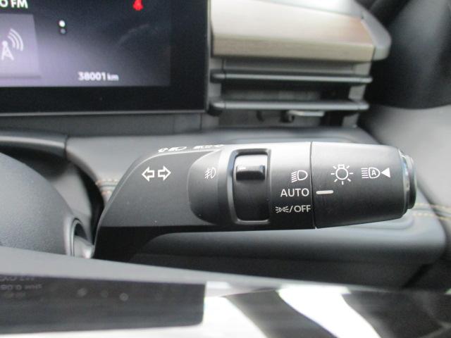 セレナ ｅ－パワー　ハイウェイスターＶ　フロントダイナミックパッケージ　ルーフスポイラー　プロパイロット　純正１２．３インチナビ　キャンセラー付きＴＶ　全方位カメラ　シート＆ステアヒーター　両側パワスラ　ワイヤレスチャージ　ドラレコ（30枚目）