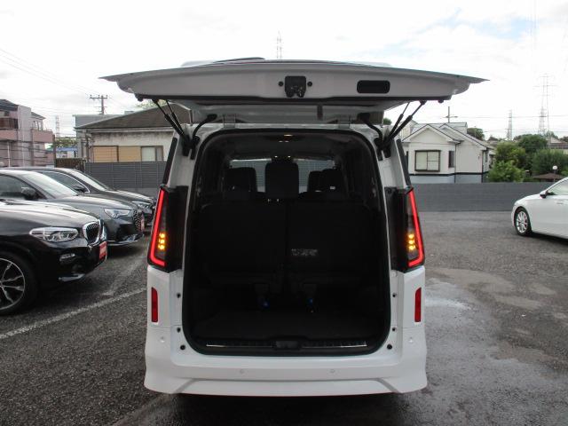 セレナ ｅ－パワー　ハイウェイスターＶ　フロントダイナミックパッケージ　ルーフスポイラー　プロパイロット　純正１２．３インチナビ　キャンセラー付きＴＶ　全方位カメラ　シート＆ステアヒーター　両側パワスラ　ワイヤレスチャージ　ドラレコ（55枚目）