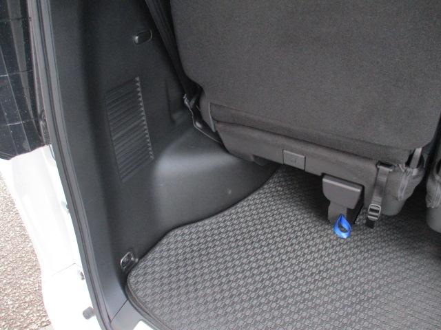 セレナ ｅ－パワー　ハイウェイスターＶ　フロントダイナミックパッケージ　ルーフスポイラー　プロパイロット　純正１２．３インチナビ　キャンセラー付きＴＶ　全方位カメラ　シート＆ステアヒーター　両側パワスラ　ワイヤレスチャージ　ドラレコ（59枚目）