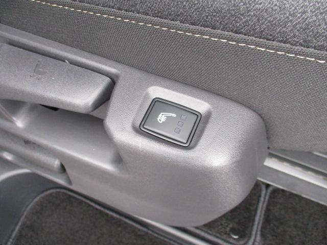 セレナ ｅ－パワー　ハイウェイスターＶ　フロントダイナミックパッケージ　ルーフスポイラー　プロパイロット　純正１２．３インチナビ　キャンセラー付きＴＶ　全方位カメラ　シート＆ステアヒーター　両側パワスラ　ワイヤレスチャージ　ドラレコ（64枚目）