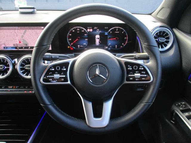 GLB GLB200d 4マチック レーダーセーフ アンビエントライト MBUXナビTV 全方位カメラ パワーシート シートヒーター ハーフレザーシート パワーテールゲート ワイヤレスチャージ 衝突軽減 踏み間違い防止 前後ドラレコ(10枚目)