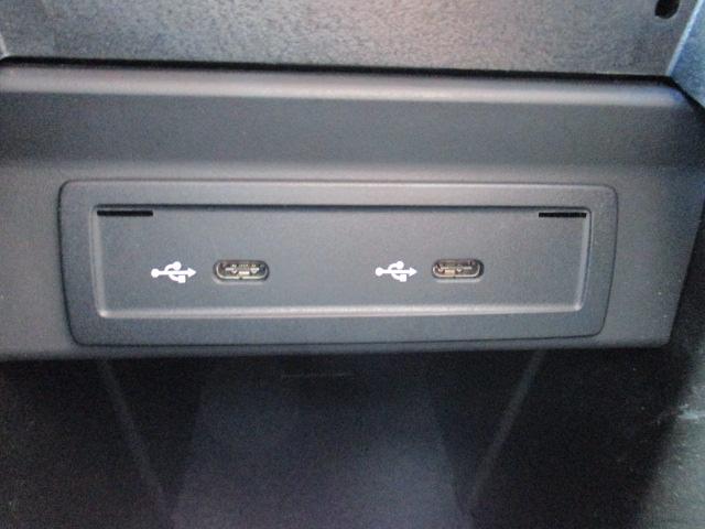 GLB GLB200d 4マチック レーダーセーフ アンビエントライト MBUXナビTV 全方位カメラ パワーシート シートヒーター ハーフレザーシート パワーテールゲート ワイヤレスチャージ 衝突軽減 踏み間違い防止 前後ドラレコ(26枚目)