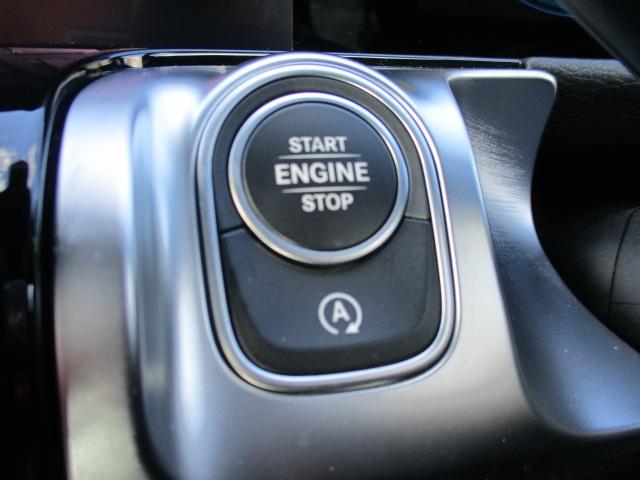 GLB GLB200d 4マチック レーダーセーフ アンビエントライト MBUXナビTV 全方位カメラ パワーシート シートヒーター ハーフレザーシート パワーテールゲート ワイヤレスチャージ 衝突軽減 踏み間違い防止 前後ドラレコ(32枚目)