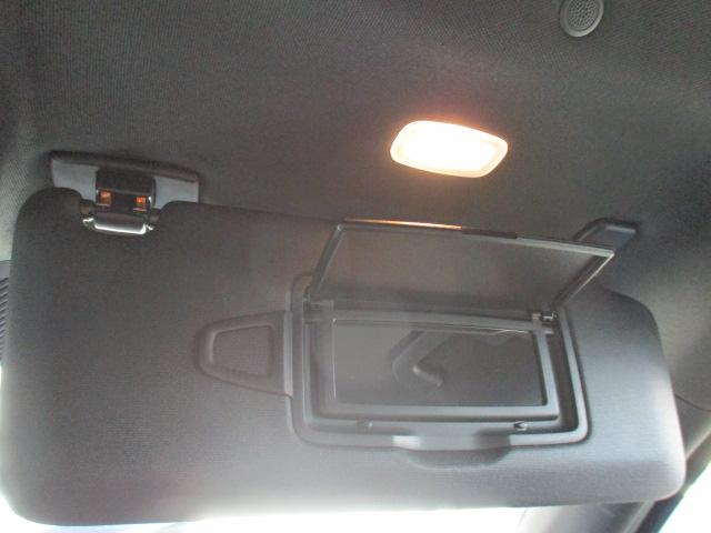 GLB GLB200d 4マチック レーダーセーフ アンビエントライト MBUXナビTV 全方位カメラ パワーシート シートヒーター ハーフレザーシート パワーテールゲート ワイヤレスチャージ 衝突軽減 踏み間違い防止 前後ドラレコ(34枚目)