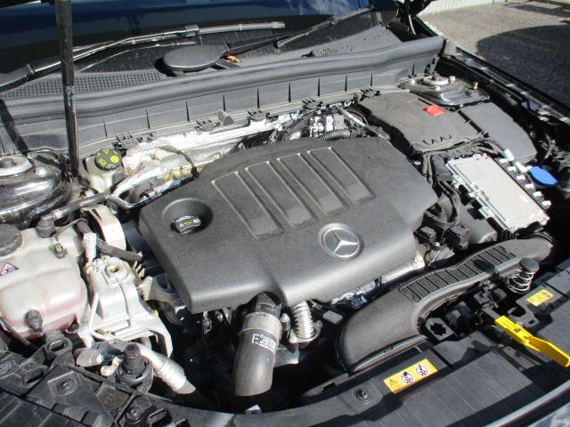 GLB GLB200d 4マチック レーダーセーフ アンビエントライト MBUXナビTV 全方位カメラ パワーシート シートヒーター ハーフレザーシート パワーテールゲート ワイヤレスチャージ 衝突軽減 踏み間違い防止 前後ドラレコ(50枚目)