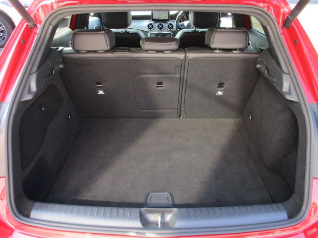 GLAクラス GLA220 4マチック 後期最終モデル 純正ベーシックキャリア&ルーフバスケット レーダーセーフ 黒革シート 純正ナビTV バックカメラ LEDヘッドライト キーレスゴー シートヒーター カープレイ対応 パワーテールゲート(63枚目)