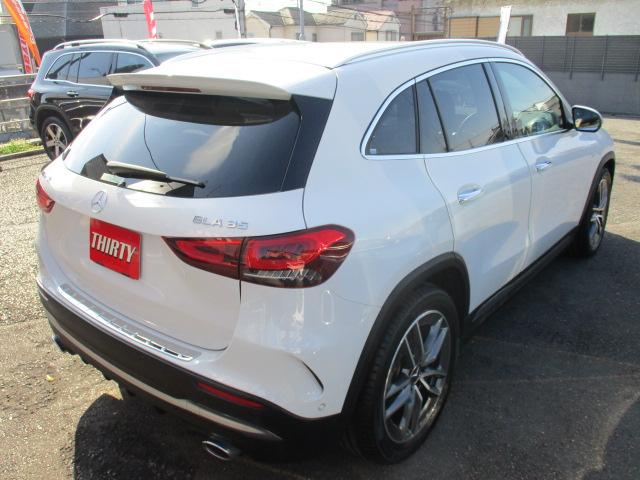 ＧＬＡクラス ＧＬＡ３５　４マチック　レザーＥＸ　アドバンスドＰ　レーダーセーフ　オプションカラー　ＭＢＵＸナビＴＶ　全方位カメラ　アンビエントライト　ヘッドアップディスプレイ　ワイヤレスチャージ　前後ドラレコ　シートヒーター（6枚目）