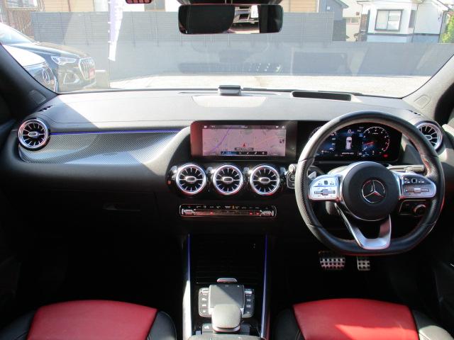 ＧＬＡクラス ＧＬＡ３５　４マチック　レザーＥＸ　アドバンスドＰ　レーダーセーフ　オプションカラー　ＭＢＵＸナビＴＶ　全方位カメラ　アンビエントライト　ヘッドアップディスプレイ　ワイヤレスチャージ　前後ドラレコ　シートヒーター（9枚目）