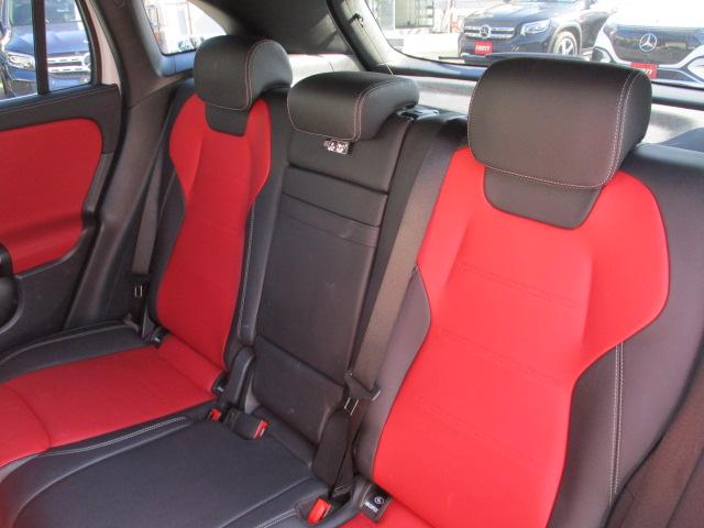 ＧＬＡクラス ＧＬＡ３５　４マチック　レザーＥＸ　アドバンスドＰ　レーダーセーフ　オプションカラー　ＭＢＵＸナビＴＶ　全方位カメラ　アンビエントライト　ヘッドアップディスプレイ　ワイヤレスチャージ　前後ドラレコ　シートヒーター（14枚目）