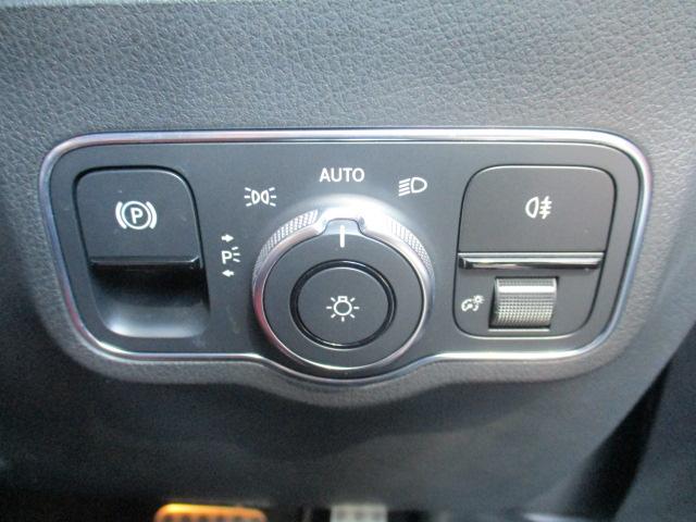 ＧＬＡクラス ＧＬＡ３５　４マチック　レザーＥＸ　アドバンスドＰ　レーダーセーフ　オプションカラー　ＭＢＵＸナビＴＶ　全方位カメラ　アンビエントライト　ヘッドアップディスプレイ　ワイヤレスチャージ　前後ドラレコ　シートヒーター（32枚目）