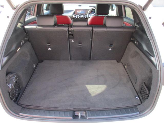 ＧＬＡクラス ＧＬＡ３５　４マチック　レザーＥＸ　アドバンスドＰ　レーダーセーフ　オプションカラー　ＭＢＵＸナビＴＶ　全方位カメラ　アンビエントライト　ヘッドアップディスプレイ　ワイヤレスチャージ　前後ドラレコ　シートヒーター（69枚目）