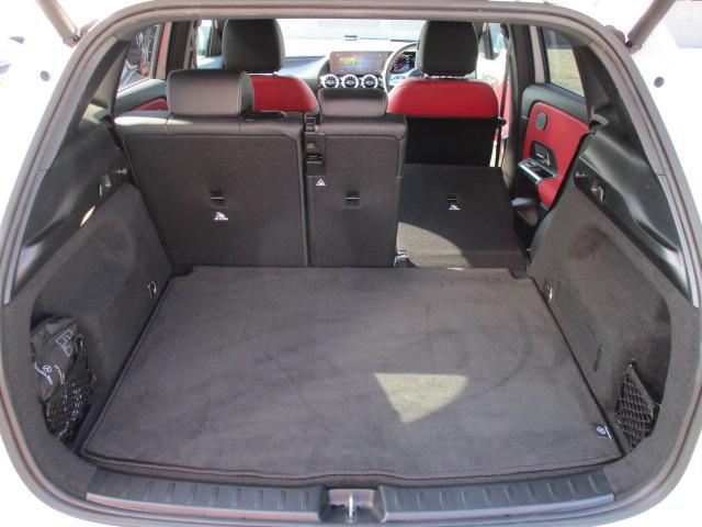 ＧＬＡクラス ＧＬＡ３５　４マチック　レザーＥＸ　アドバンスドＰ　レーダーセーフ　オプションカラー　ＭＢＵＸナビＴＶ　全方位カメラ　アンビエントライト　ヘッドアップディスプレイ　ワイヤレスチャージ　前後ドラレコ　シートヒーター（70枚目）