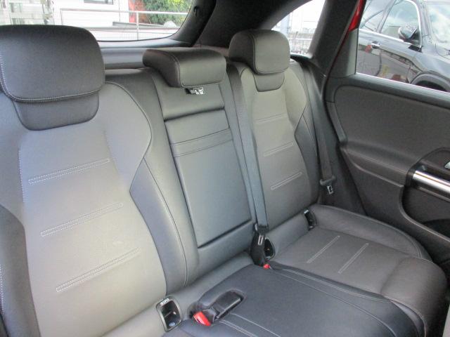 Ｂクラス Ｂ１８０　ＡＭＧレザーエクスクルーシブパッケージ　レザーＥＸ　アドバンスドＰＫＧ　レーダーセーフ　純正ナビＴＶ　全方位カメラ　黒革シート　アンビエントライト　ＨＵＤ　パワーテールゲート　シートヒーター　ワイヤレスチャージ　マルチビームＬＥＤ（12枚目）